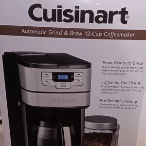 Cuisinart Black and Silver Grind & Brew Coffeemaker